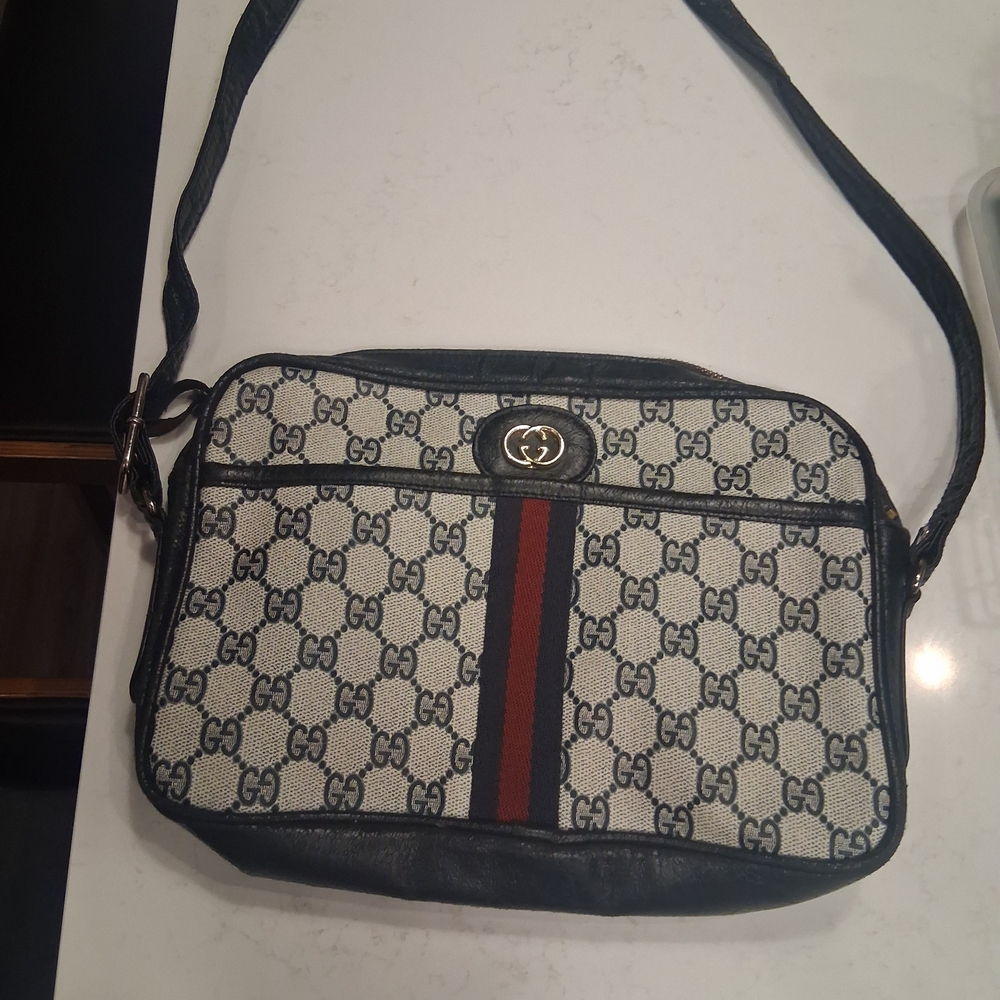 Vintage Gucci GG Supreme Ophidia Crossbody Bag